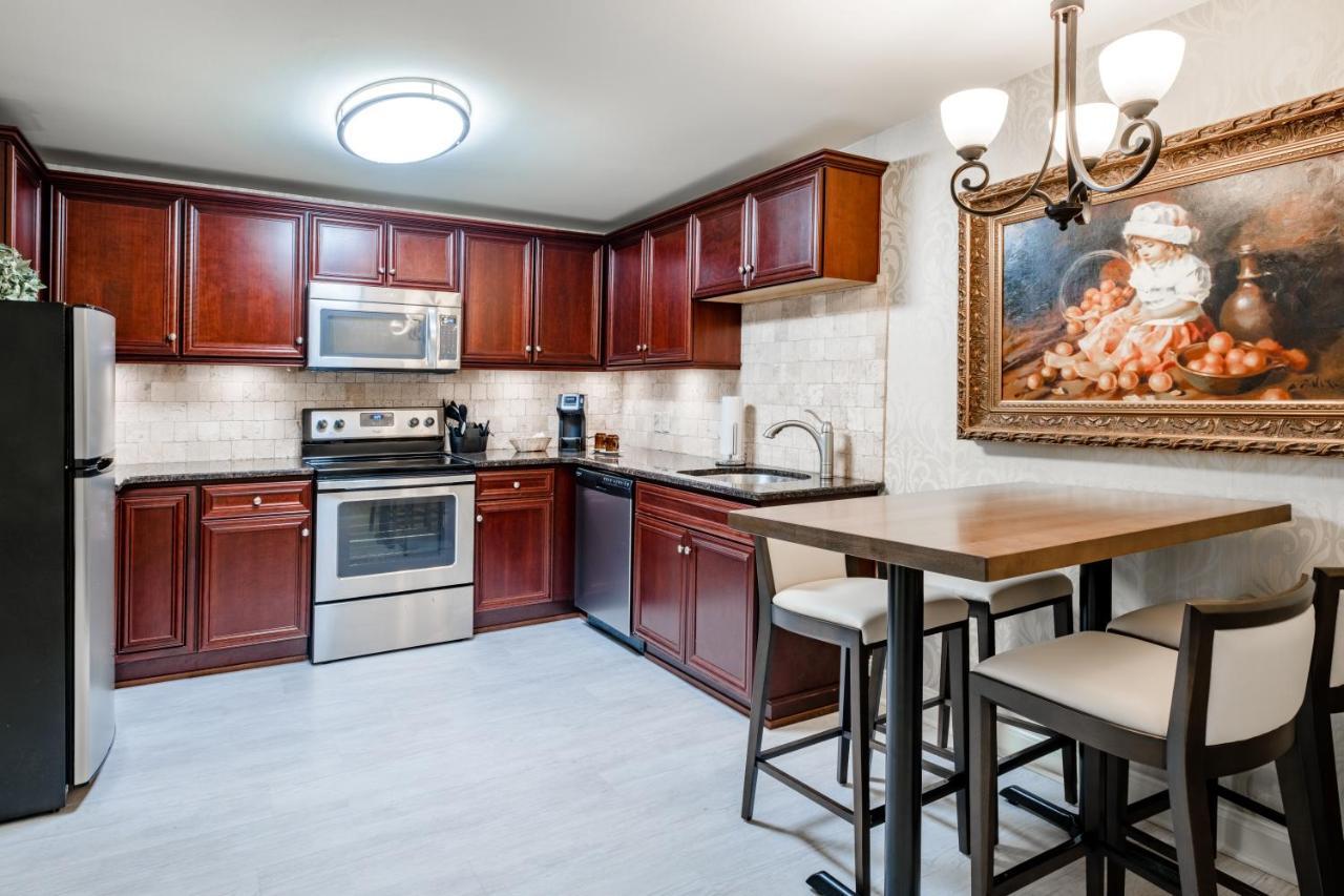 The Oxford One Bedroom Suite
